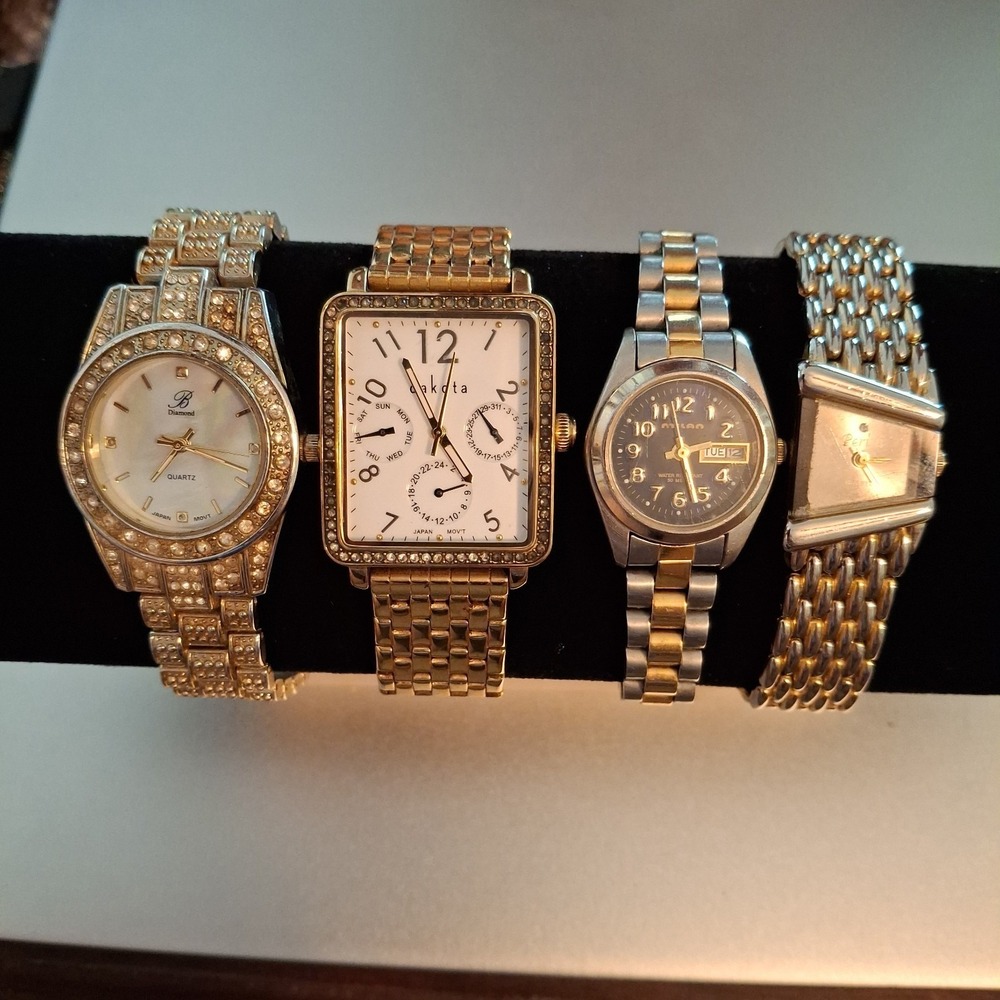 Lot Of 4 Assorted Womens Styles And Brands Gold & Silver Tone Watches.